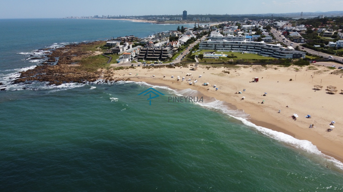 Apartamento ID.67 - EXCELENTE APARTAMENTO EN VENTA FRENTE A PLAYA MONTOYA 3 DORMITORIOS