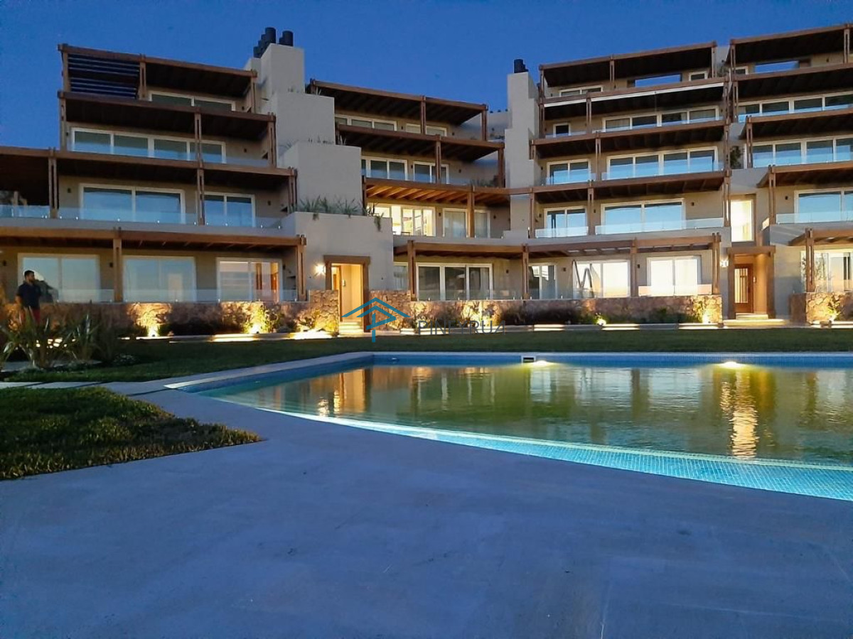 Apartamento ID.253 - PALCOS DE LA POSTA 04 APARTAMENTO EN VENTA FRENTE AL MAR EN LA BARRA