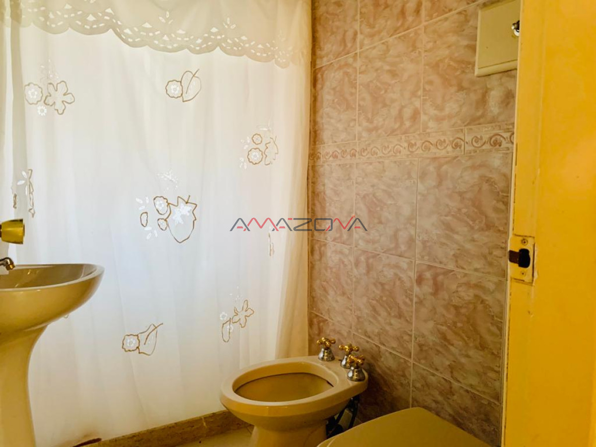 Casa ID.5666 -  Casa a Pasos del Mar  3 dormitorios y 2 baños