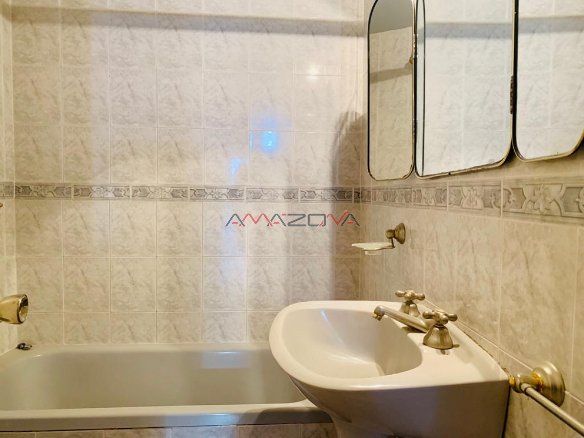 Casa ID.5666 -  Casa a Pasos del Mar  3 dormitorios y 2 baños