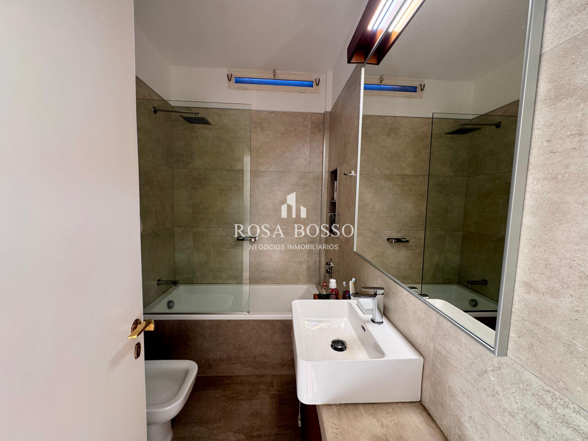 Apartamento ID.9800 - Penthouse en Venta 3 dormitorios Mansa Punta del Este