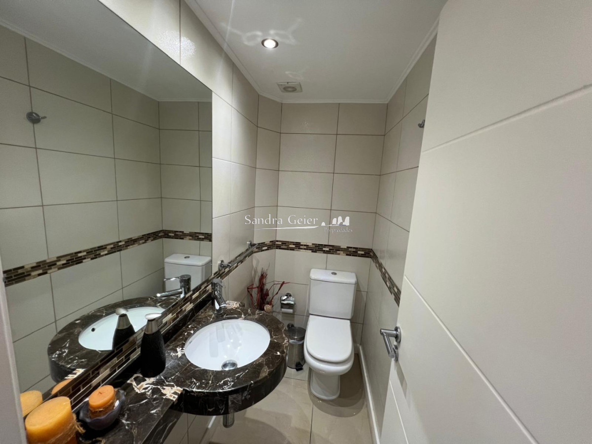 Apartamento ID.3186 - Venta apartamento 3 dormitorios más dependencia