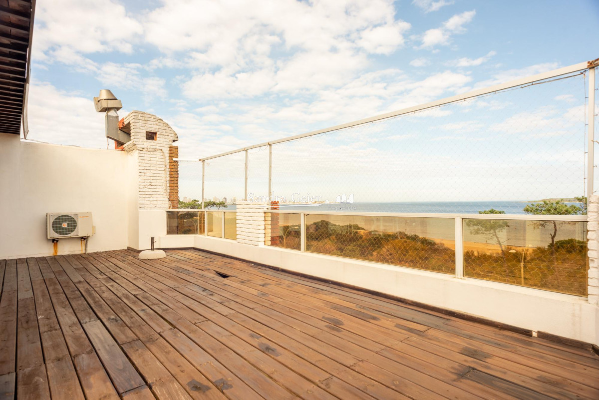 Apartamento ID.2945 -  Venta Mansa Departamento en venta, 3 dormitorios en Playa Mansa