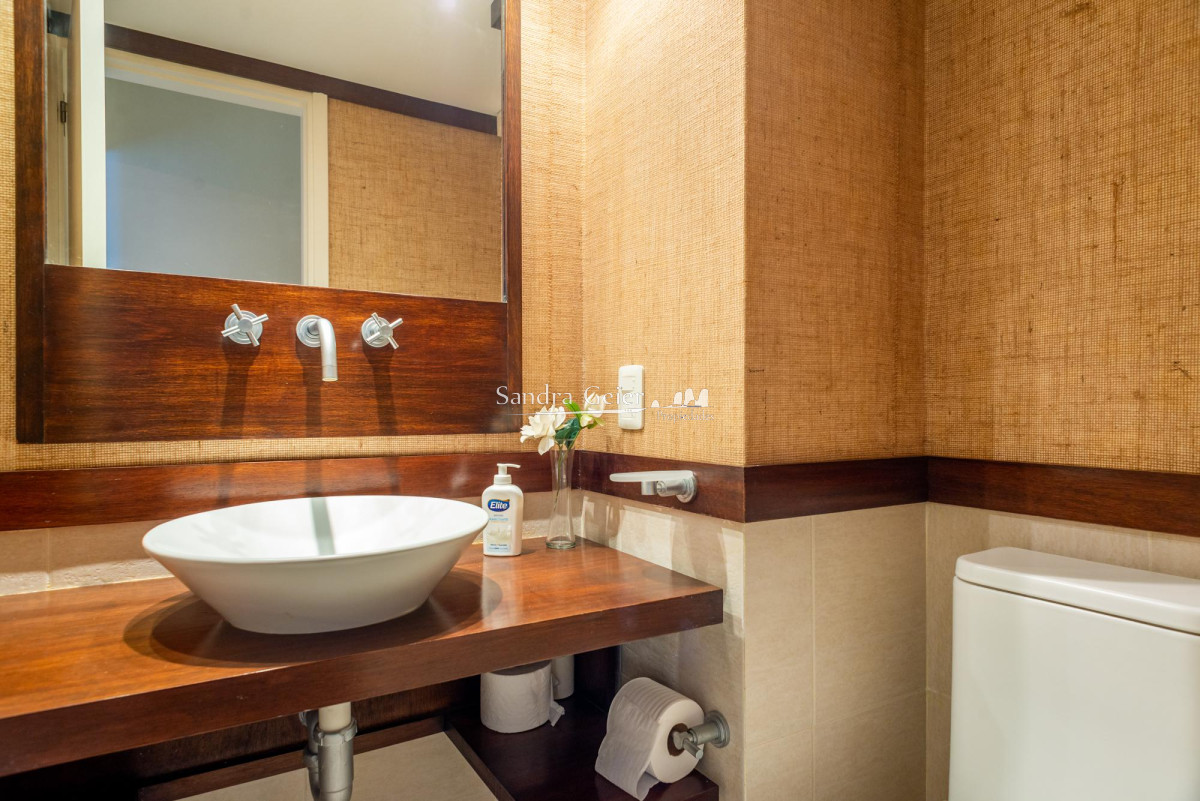 Apartamento ID.2945 -  Venta Mansa Departamento en venta, 3 dormitorios en Playa Mansa