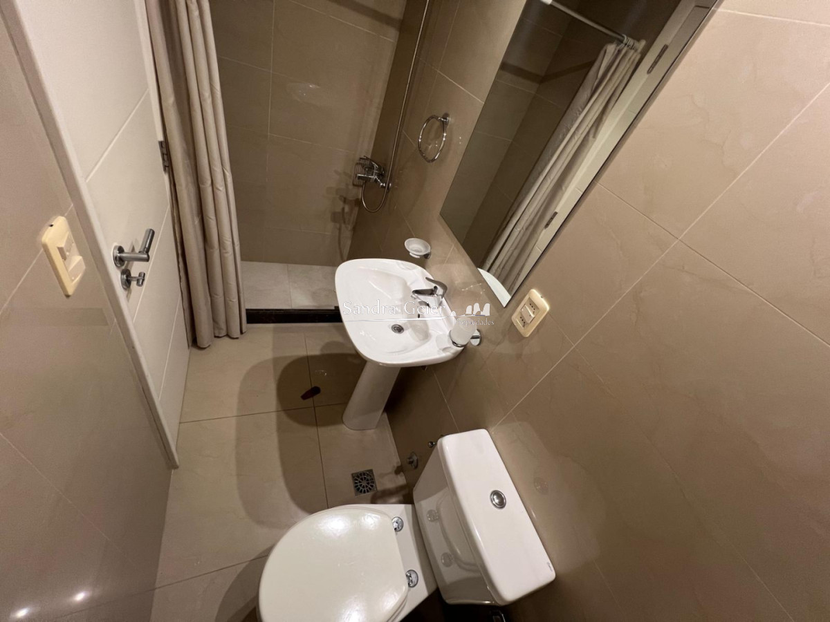 Apartamento ID.3186 - Venta apartamento 3 dormitorios más dependencia