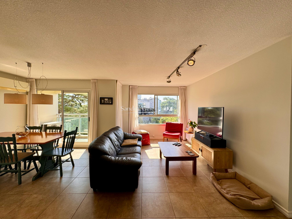 Apartamento ID.2959 - Venta apartamento 2 dormitorios Roosevelt Punta del Este