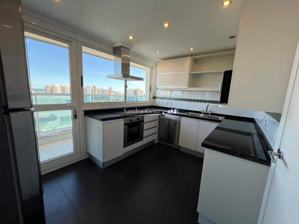 Apartamento ID.3186 - Venta apartamento 3 dormitorios más dependencia