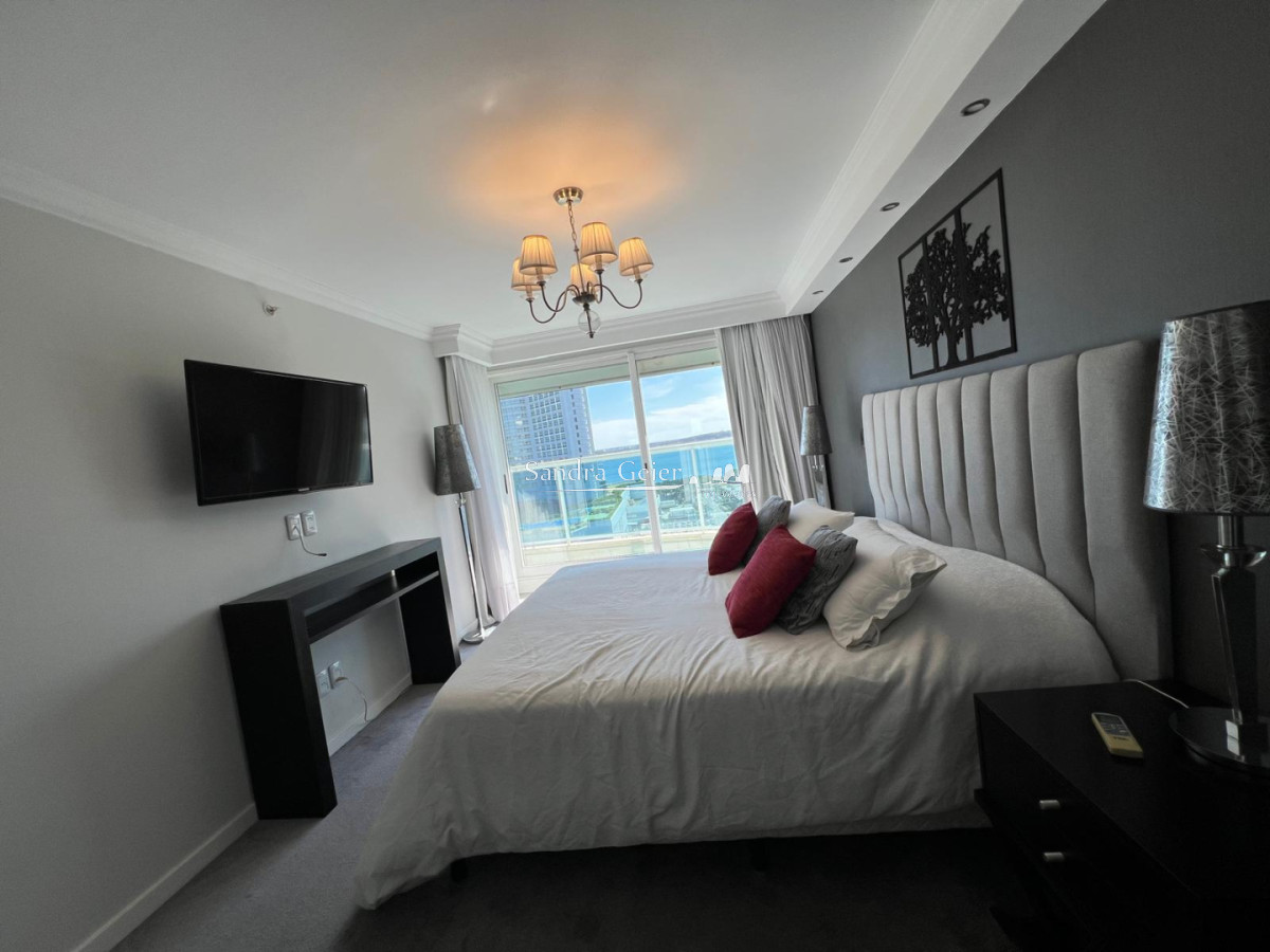 Apartamento ID.3186 - Venta apartamento 3 dormitorios más dependencia