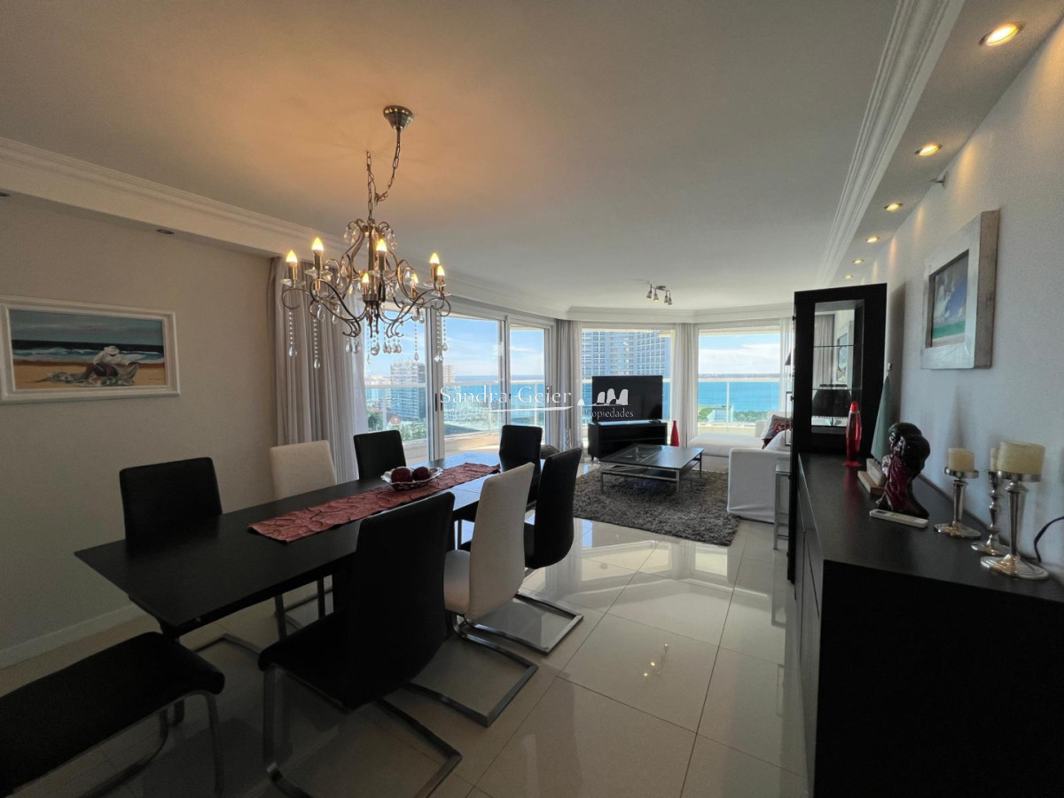 Apartamento ID.3186 - Venta apartamento 3 dormitorios más dependencia