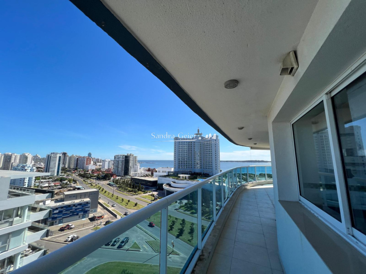 Apartamento ID.3186 - Venta apartamento 3 dormitorios más dependencia