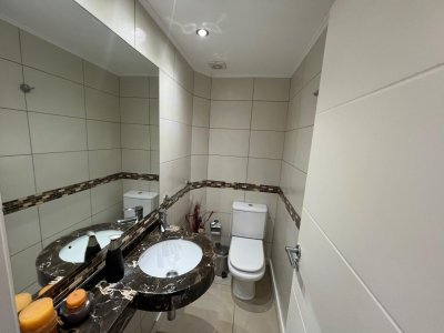 Apartamento ID.3186 - Venta apartamento 3 dormitorios más dependencia