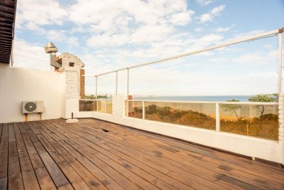 Apartamento ID.2945 -  Venta Mansa Departamento en venta, 3 dormitorios en Playa Mansa