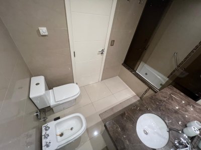 Apartamento ID.3186 - Venta apartamento 3 dormitorios más dependencia