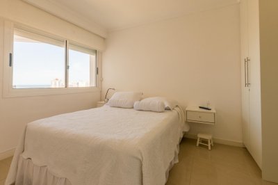 Apartamento ID.2491 -   Apartamento 2 dormitorios  Parrillero propio Mansa Punta del Este