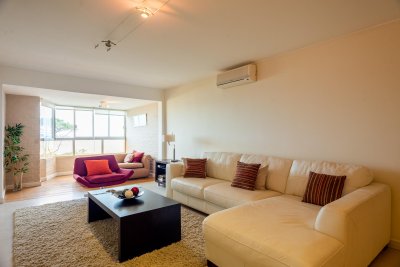 Apartamento ID.2945 -  Venta Mansa Departamento en venta, 3 dormitorios en Playa Mansa