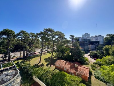 Apartamento ID.2959 - Venta apartamento 2 dormitorios Roosevelt Punta del Este