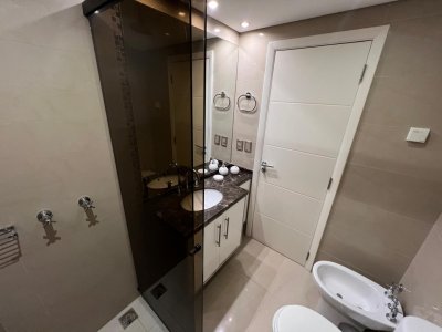 Apartamento ID.3186 - Venta apartamento 3 dormitorios más dependencia