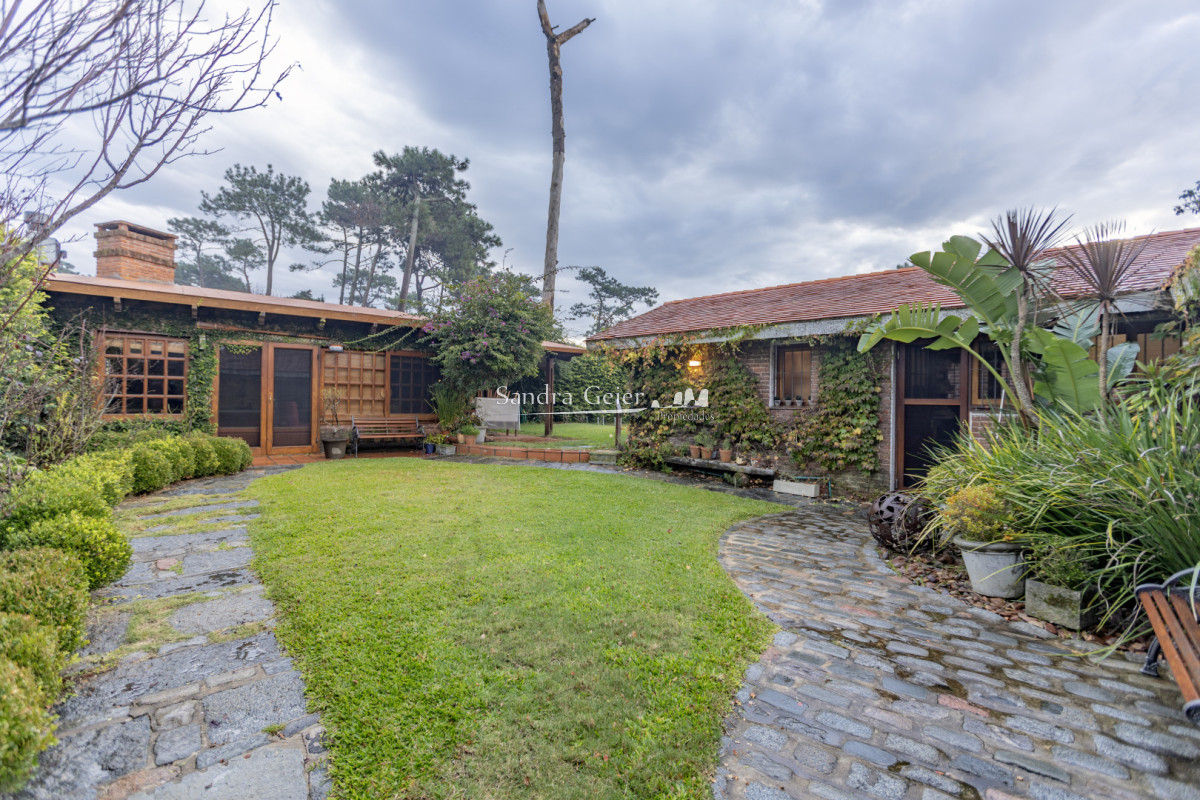 Casa ID.3506 - Casa de 3 dormitorios en Playa Mansa 