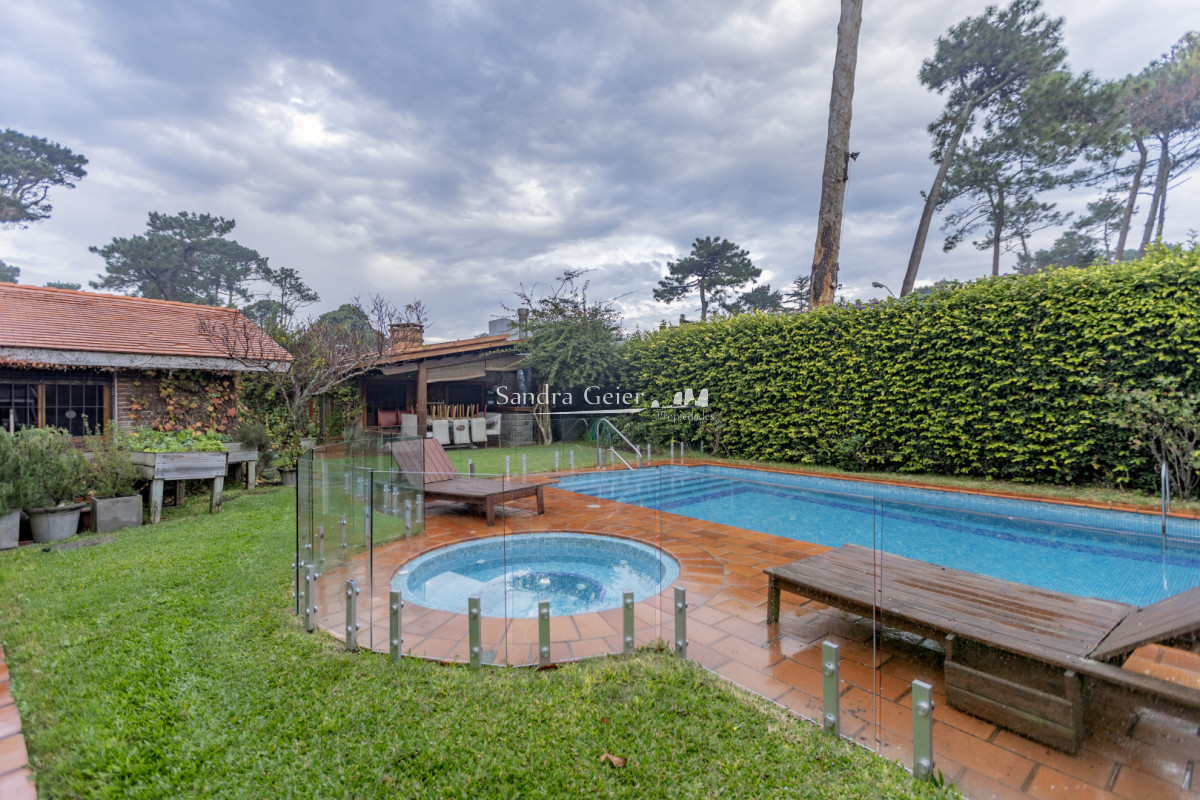 Casa ID.3506 - Casa de 3 dormitorios en Playa Mansa 