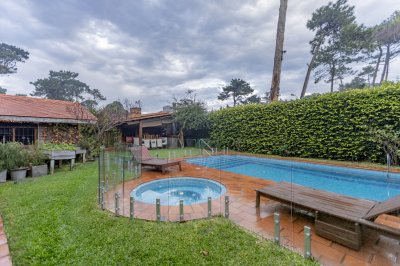 Casa ID.3506 - Casa de 3 dormitorios en Playa Mansa 
