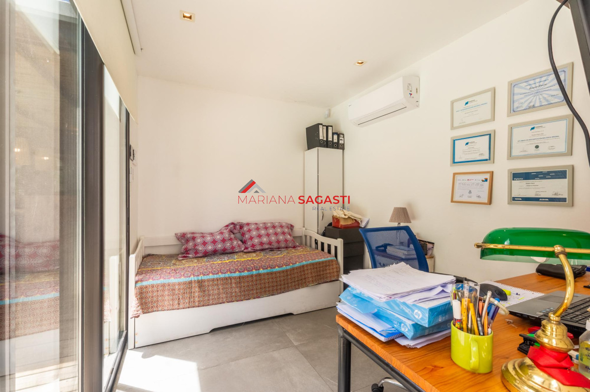 Casa ID.3890 - Venta Casa 4 dormitorios en Barrio Privado, Solanas, Punta del Este
