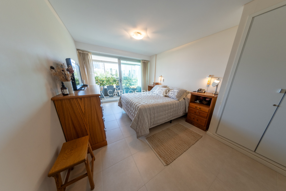 Apartamento ID.1072 - Venta apartamento 3 dormitorios Punta del Este Playa Mansa 