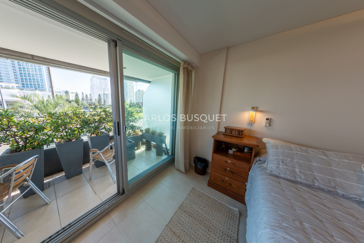 Apartamento ID.1072 - Venta apartamento 3 dormitorios Punta del Este Playa Mansa 