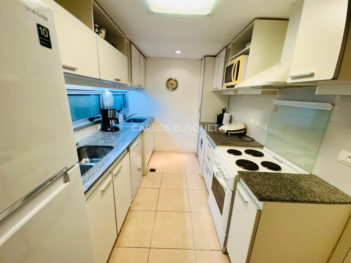 Apartamento ID.1072 - Venta apartamento 3 dormitorios Punta del Este Playa Mansa 