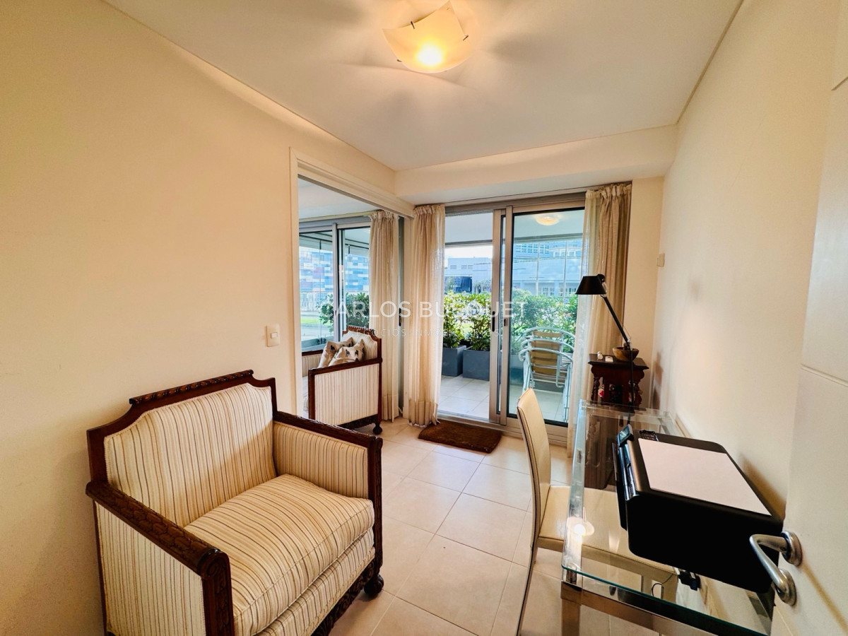 Apartamento ID.1072 - Venta apartamento 3 dormitorios Punta del Este Playa Mansa 