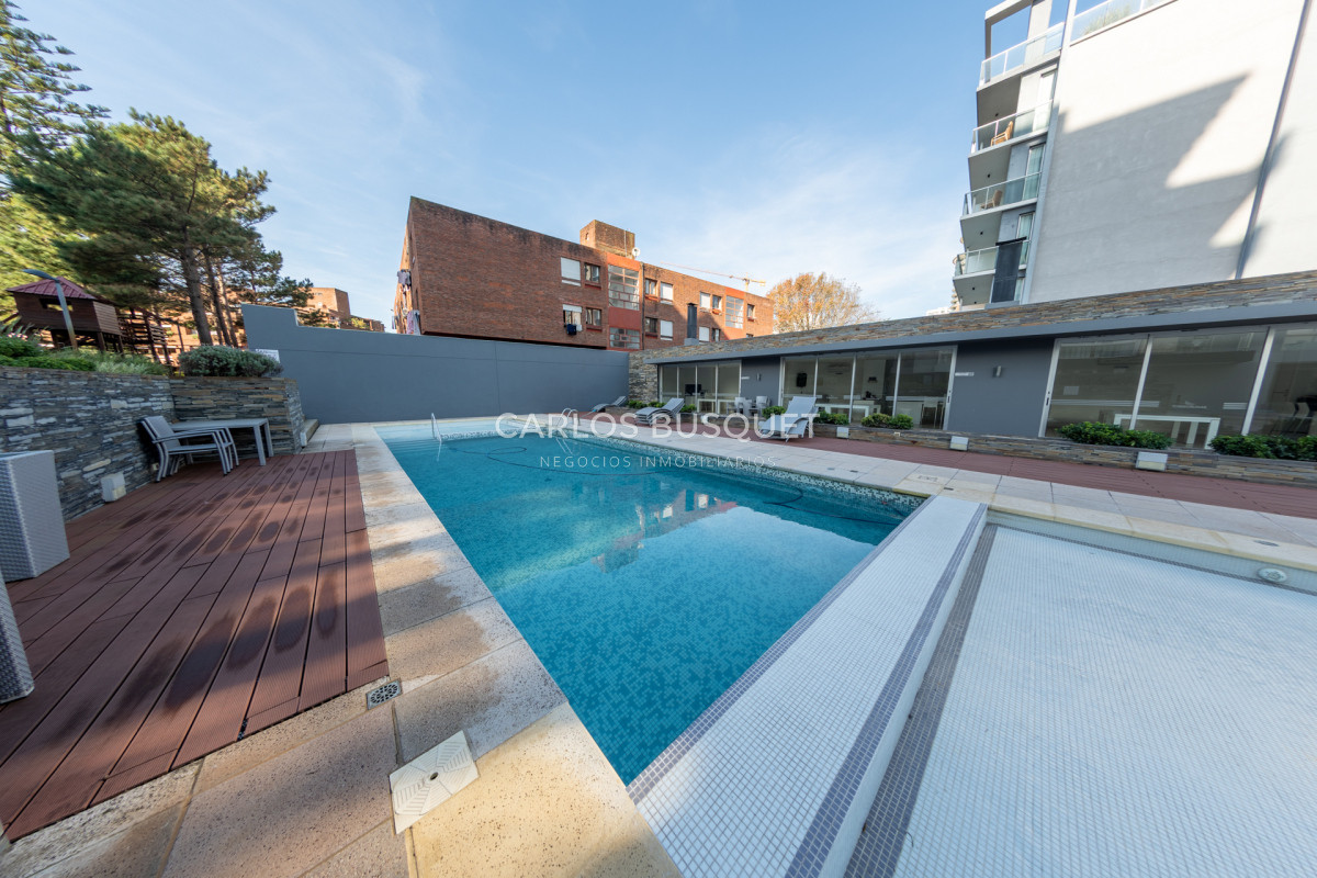 Apartamento ID.1072 - Venta apartamento 3 dormitorios Punta del Este Playa Mansa 