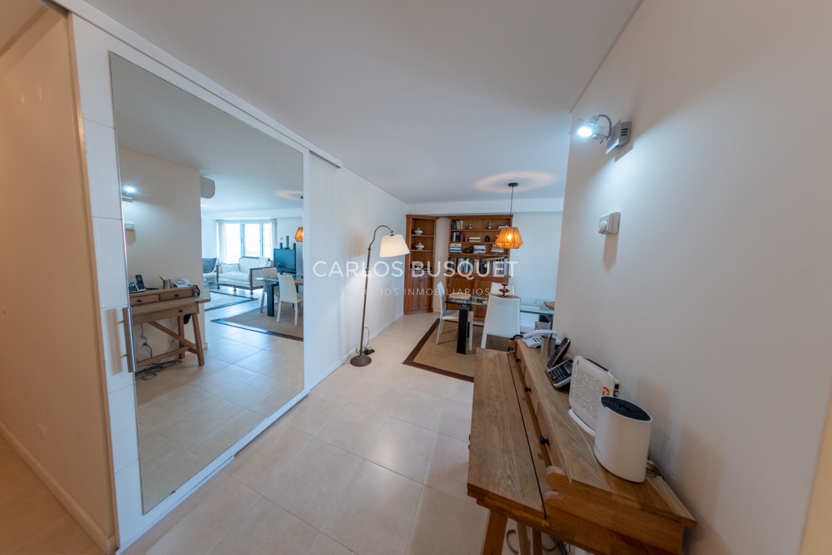 Apartamento ID.1072 - Venta apartamento 3 dormitorios Punta del Este Playa Mansa 