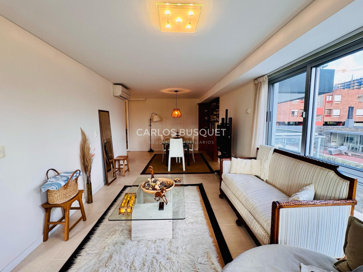 Apartamento ID.1072 - Venta apartamento 3 dormitorios Punta del Este Playa Mansa 