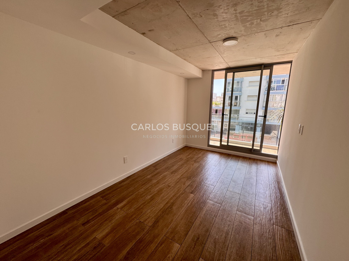 Apartamento ID.1073 - APTO DE 1 DORMITORIO EN PLENO CORAZON DE LA PENINSULA