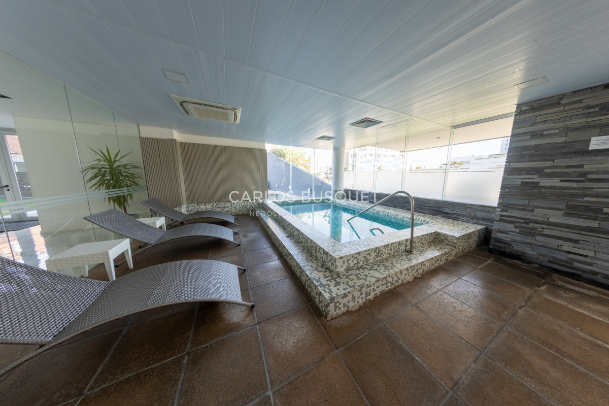 Apartamento ID.1072 - Venta apartamento 3 dormitorios Punta del Este Playa Mansa 