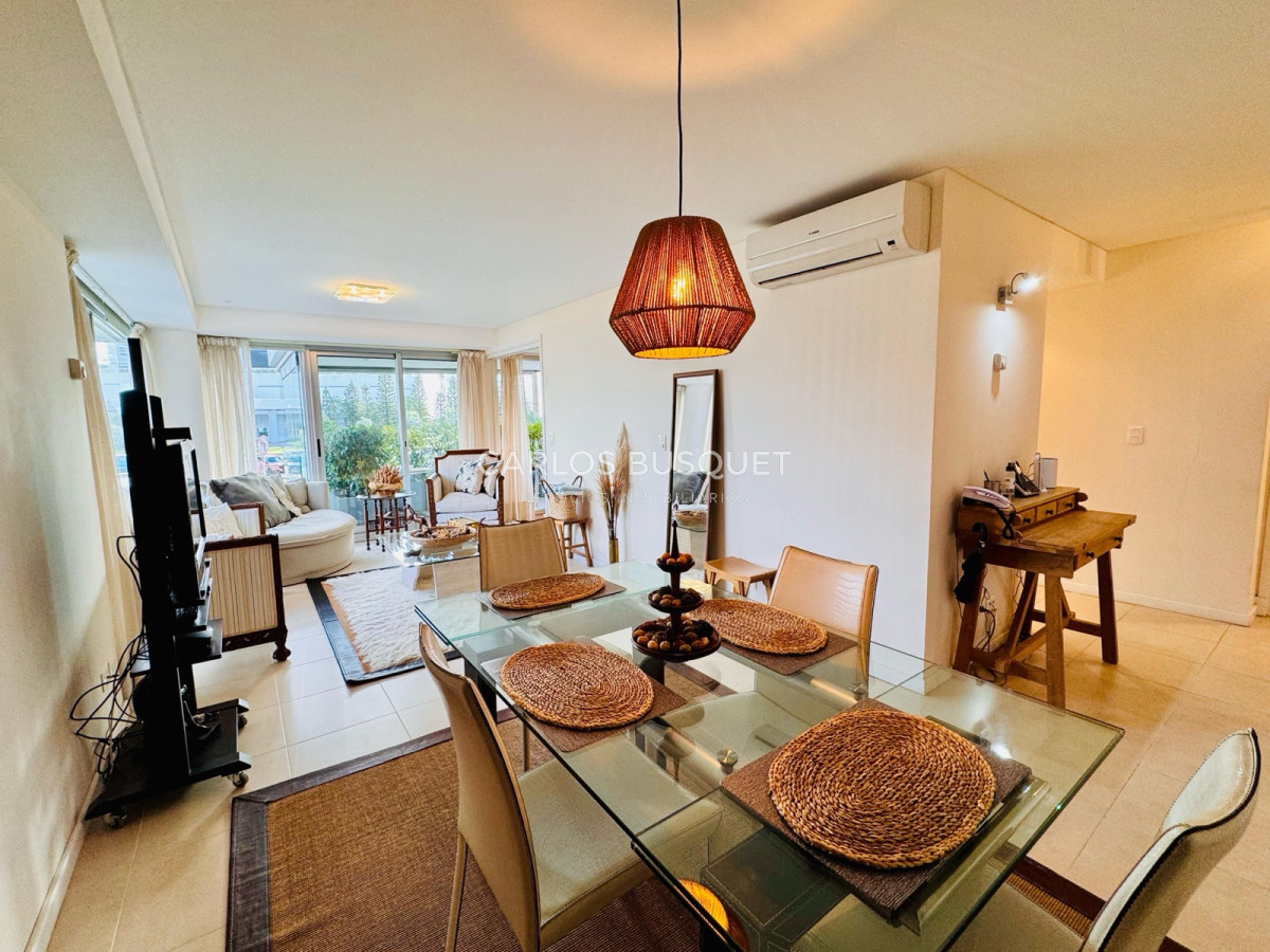 Apartamento ID.1072 - Venta apartamento 3 dormitorios Punta del Este Playa Mansa 