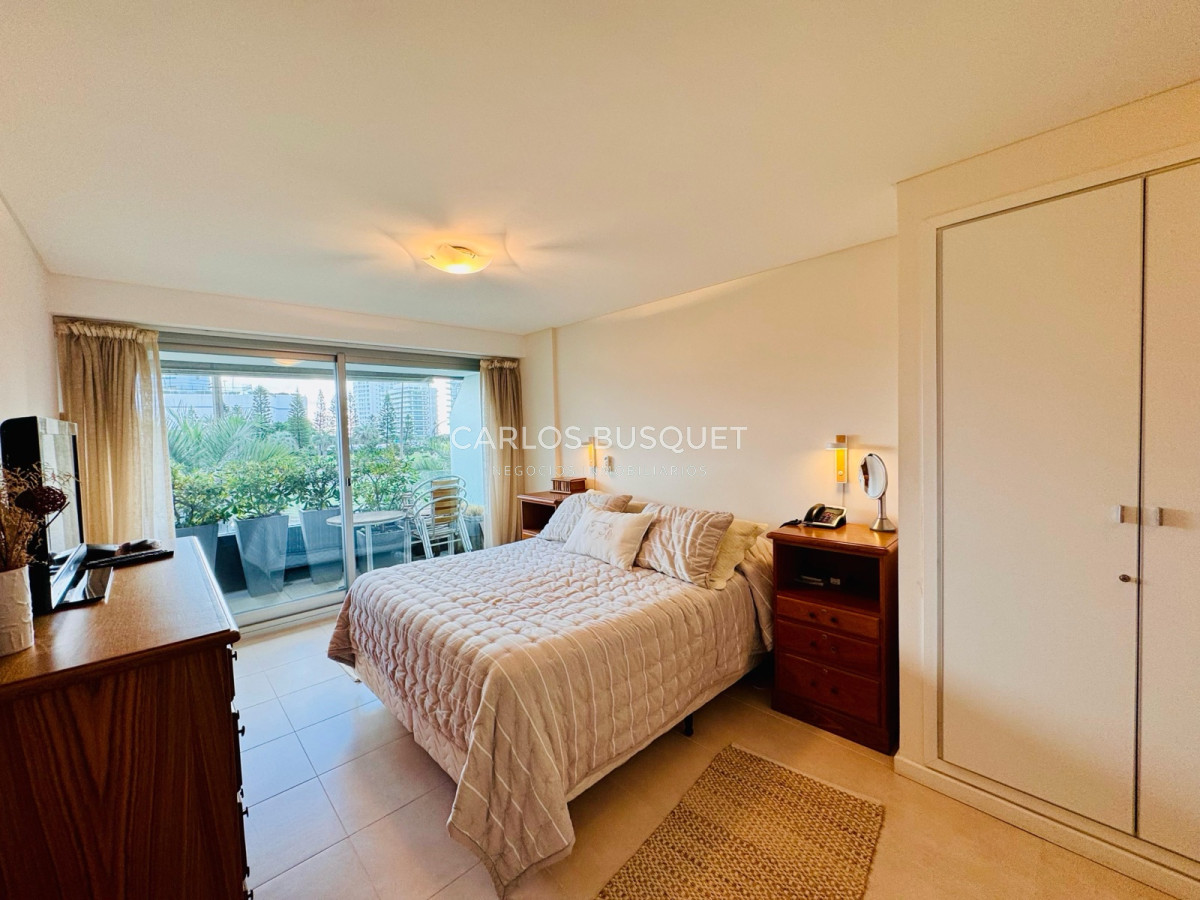 Apartamento ID.1072 - Venta apartamento 3 dormitorios Punta del Este Playa Mansa 
