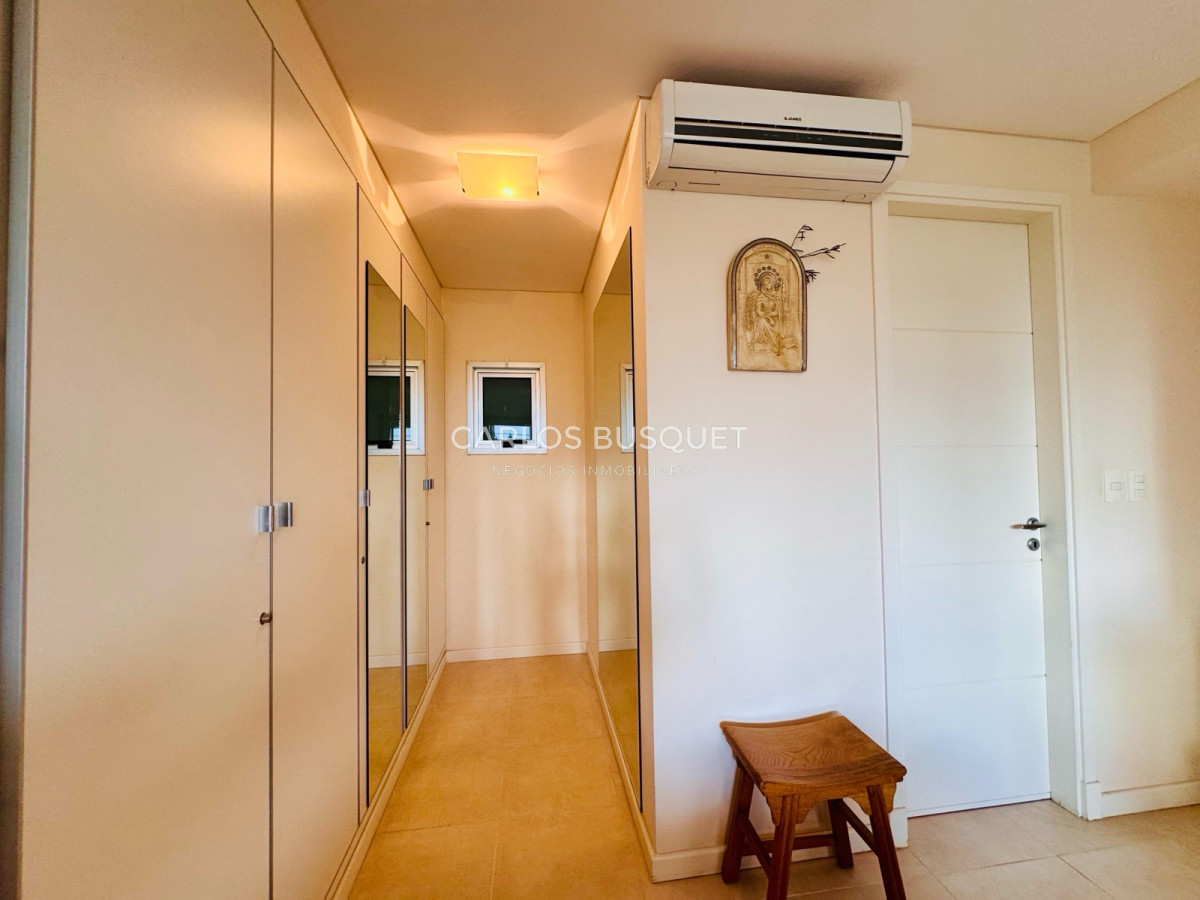 Apartamento ID.1072 - Venta apartamento 3 dormitorios Punta del Este Playa Mansa 