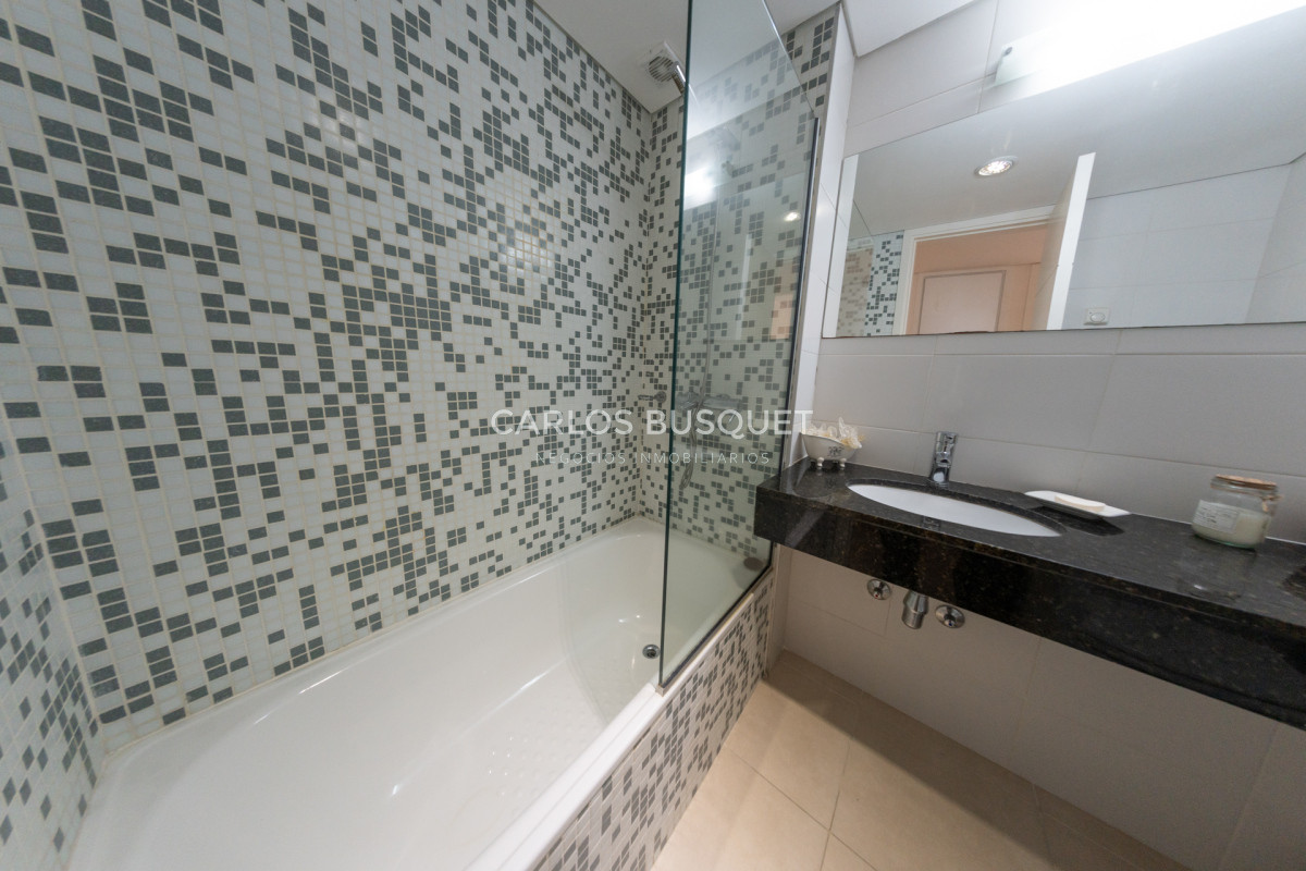 Apartamento ID.1072 - Venta apartamento 3 dormitorios Punta del Este Playa Mansa 