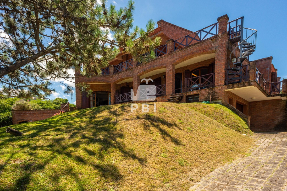 VmVudGEgQ2FzYSA1IGRvcm1pdG9yaW9zIFB1bnRhIEJhbGxlbmEgUGlzY2luYSB2aXN0YSBhbCBNYXIgLSBSZWYgOiBQQkkxMjcyMw==