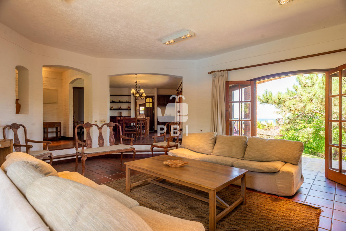 VmVudGEgQ2FzYSA1IGRvcm1pdG9yaW9zIFB1bnRhIEJhbGxlbmEgUGlzY2luYSB2aXN0YSBhbCBNYXIgLSBSZWYgOiBQQkkxMjcyMw==