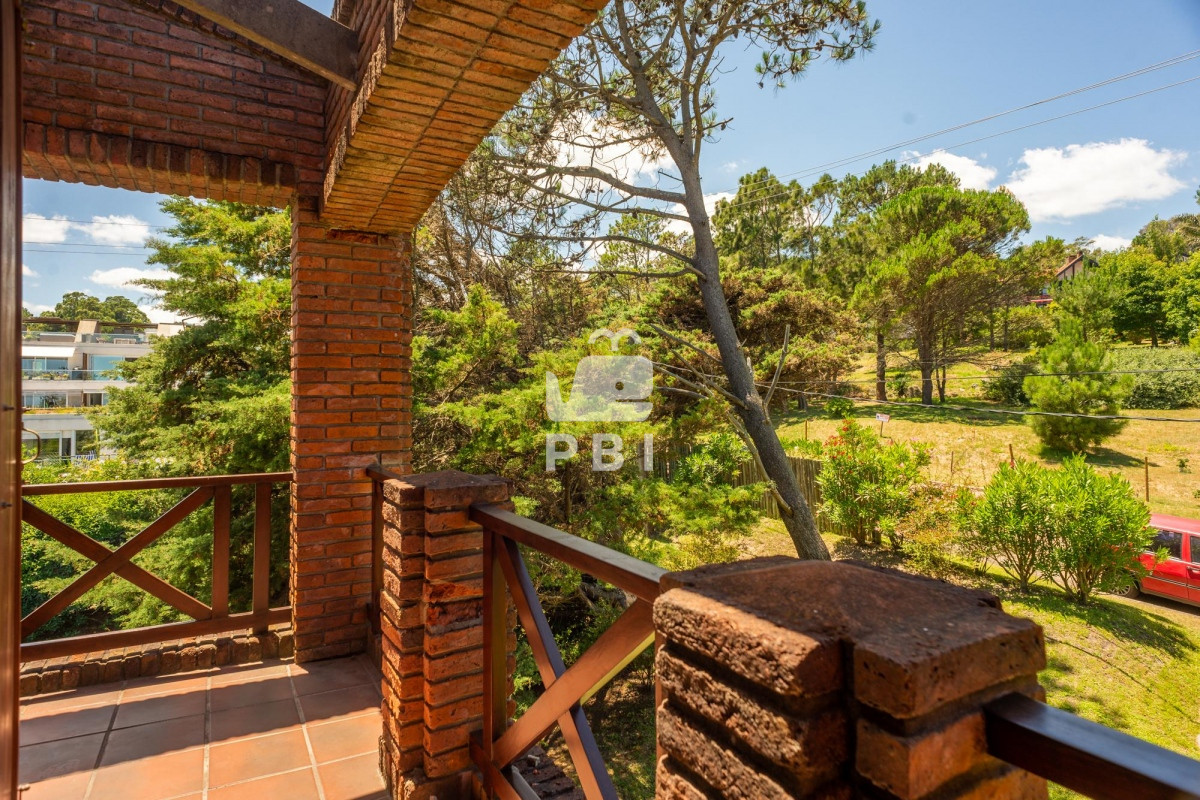 VmVudGEgQ2FzYSA1IGRvcm1pdG9yaW9zIFB1bnRhIEJhbGxlbmEgUGlzY2luYSB2aXN0YSBhbCBNYXIgLSBSZWYgOiBQQkkxMjcyMw==