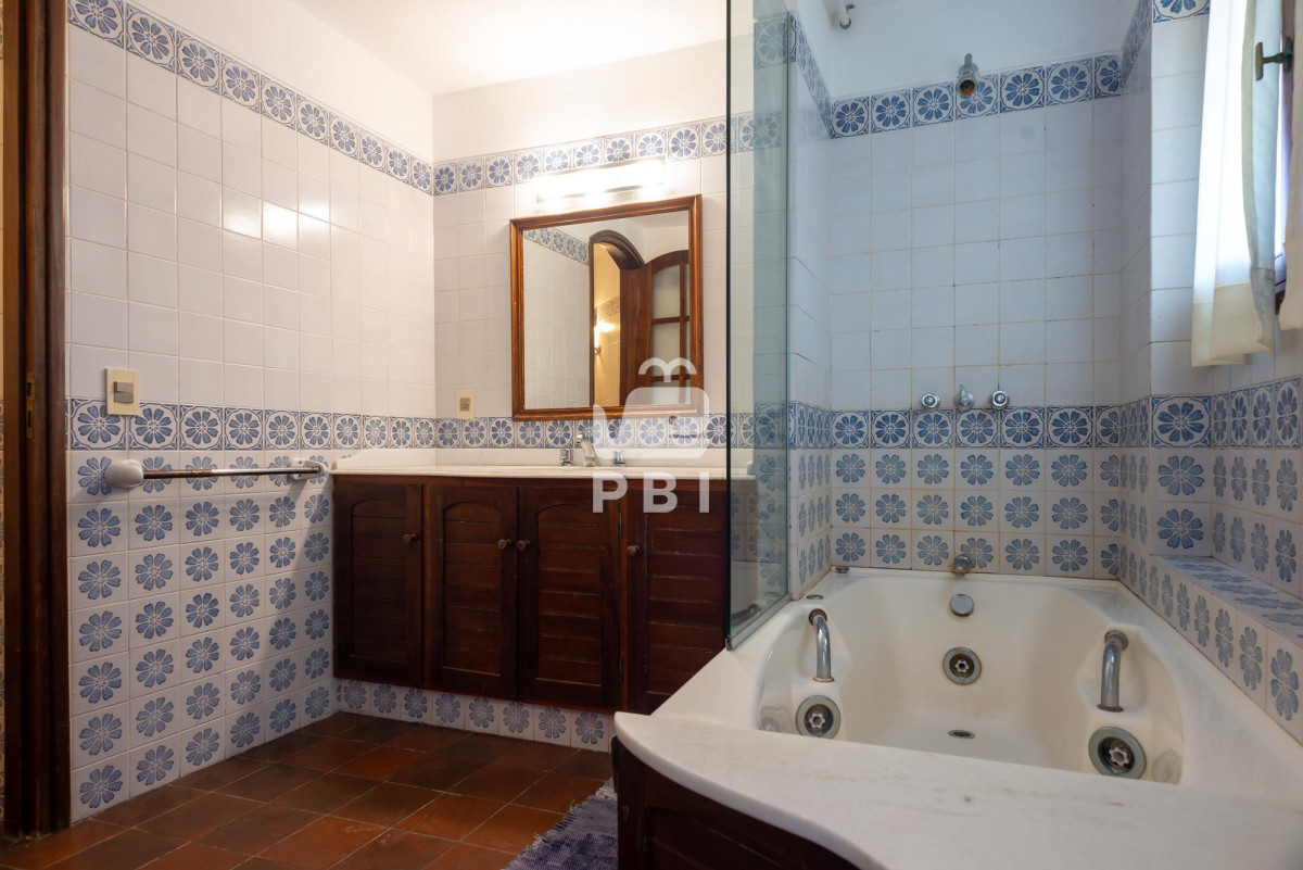 VmVudGEgQ2FzYSA1IGRvcm1pdG9yaW9zIFB1bnRhIEJhbGxlbmEgUGlzY2luYSB2aXN0YSBhbCBNYXIgLSBSZWYgOiBQQkkxMjcyMw==