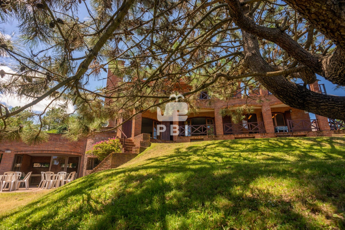 VmVudGEgQ2FzYSA1IGRvcm1pdG9yaW9zIFB1bnRhIEJhbGxlbmEgUGlzY2luYSB2aXN0YSBhbCBNYXIgLSBSZWYgOiBQQkkxMjcyMw==