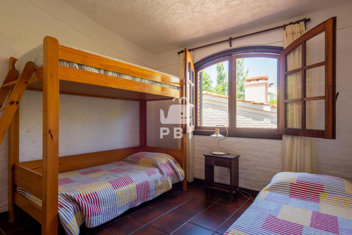 VmVudGEgQ2FzYSA1IGRvcm1pdG9yaW9zIFB1bnRhIEJhbGxlbmEgUGlzY2luYSB2aXN0YSBhbCBNYXIgLSBSZWYgOiBQQkkxMjcyMw==