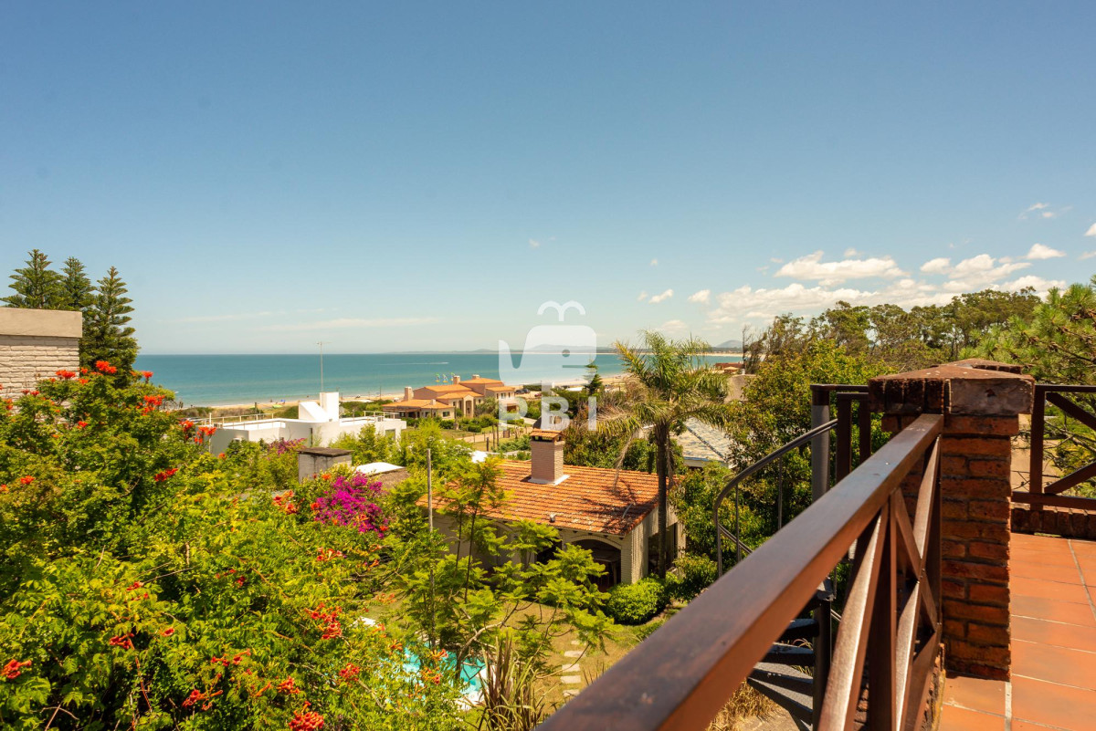 VmVudGEgQ2FzYSA1IGRvcm1pdG9yaW9zIFB1bnRhIEJhbGxlbmEgUGlzY2luYSB2aXN0YSBhbCBNYXIgLSBSZWYgOiBQQkkxMjcyMw==