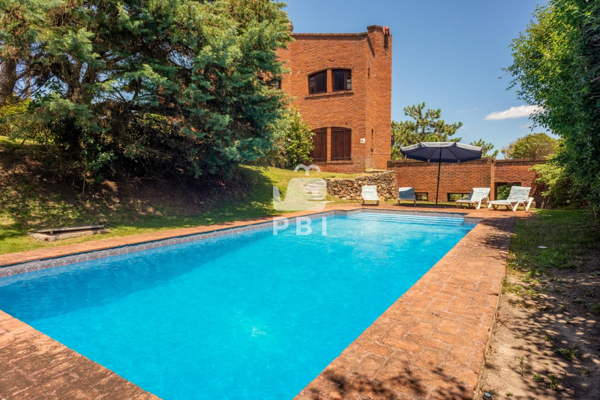 VmVudGEgQ2FzYSA1IGRvcm1pdG9yaW9zIFB1bnRhIEJhbGxlbmEgUGlzY2luYSB2aXN0YSBhbCBNYXIgLSBSZWYgOiBQQkkxMjcyMw==