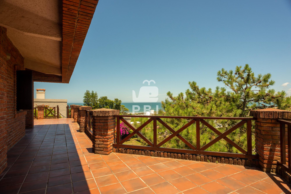 VmVudGEgQ2FzYSA1IGRvcm1pdG9yaW9zIFB1bnRhIEJhbGxlbmEgUGlzY2luYSB2aXN0YSBhbCBNYXIgLSBSZWYgOiBQQkkxMjcyMw==