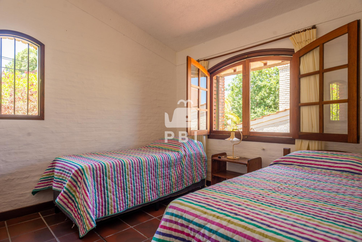 VmVudGEgQ2FzYSA1IGRvcm1pdG9yaW9zIFB1bnRhIEJhbGxlbmEgUGlzY2luYSB2aXN0YSBhbCBNYXIgLSBSZWYgOiBQQkkxMjcyMw==