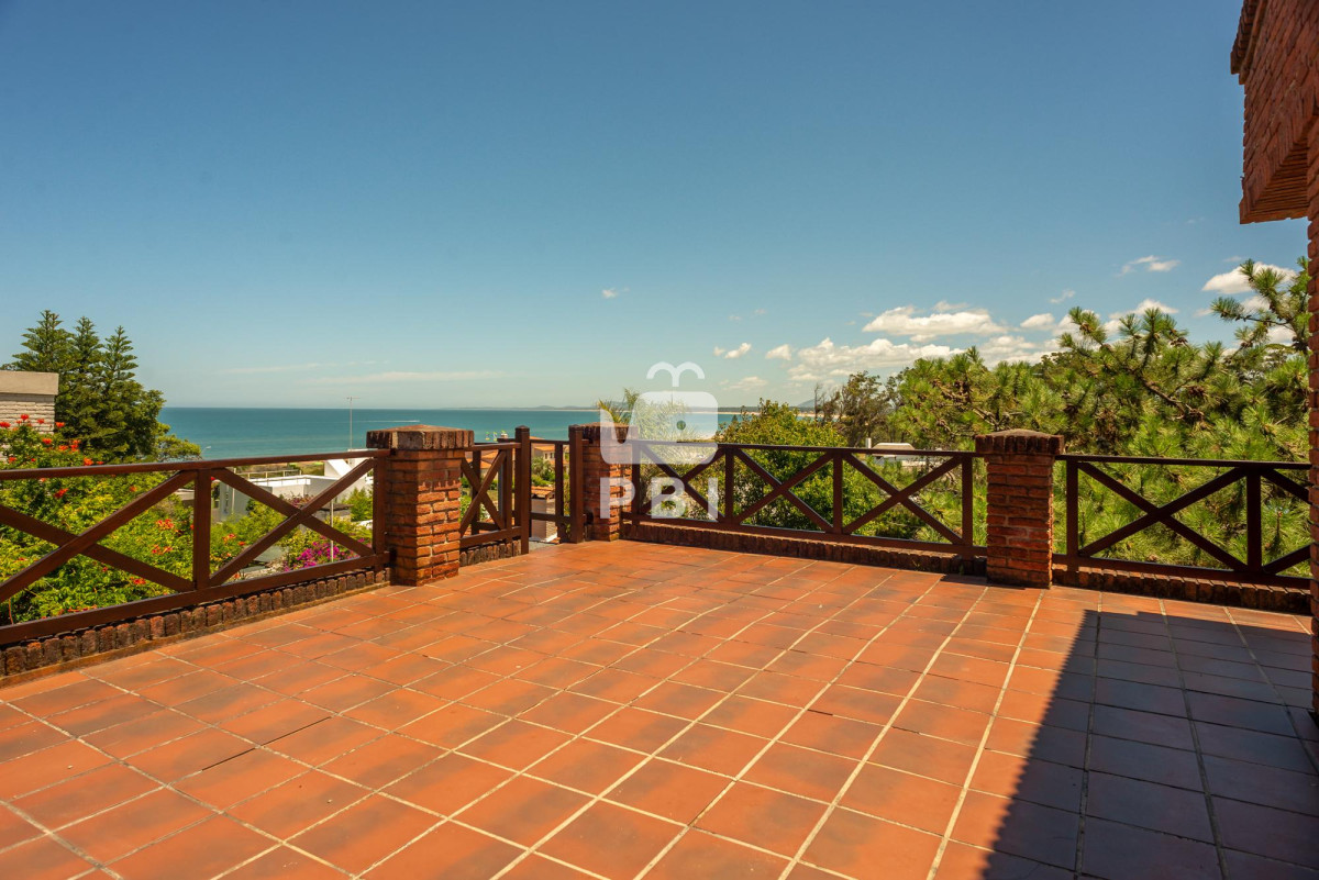 VmVudGEgQ2FzYSA1IGRvcm1pdG9yaW9zIFB1bnRhIEJhbGxlbmEgUGlzY2luYSB2aXN0YSBhbCBNYXIgLSBSZWYgOiBQQkkxMjcyMw==