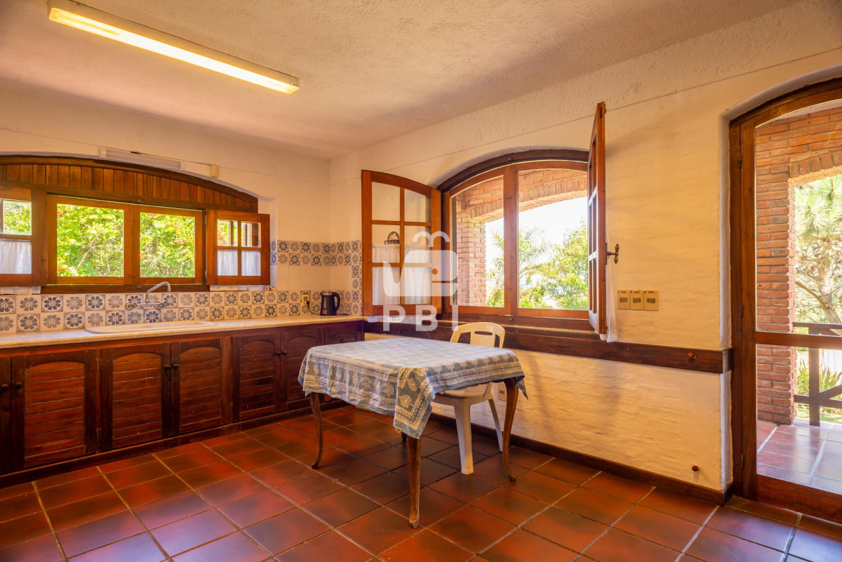 VmVudGEgQ2FzYSA1IGRvcm1pdG9yaW9zIFB1bnRhIEJhbGxlbmEgUGlzY2luYSB2aXN0YSBhbCBNYXIgLSBSZWYgOiBQQkkxMjcyMw==